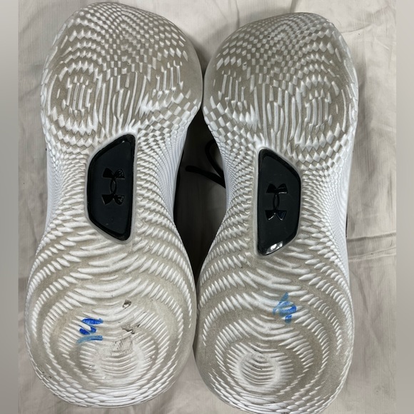 🖤GUC🖤Under Armour Curry Silent Flow 8 Basketball Shoes 3023085-002 Men’s SZ 14 - Picture 10 of 15